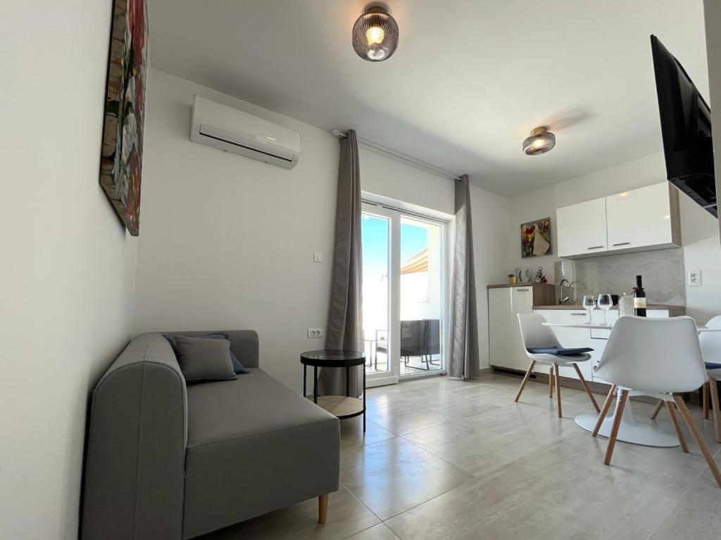 D&M Apartments Palit Eksteriør bilde