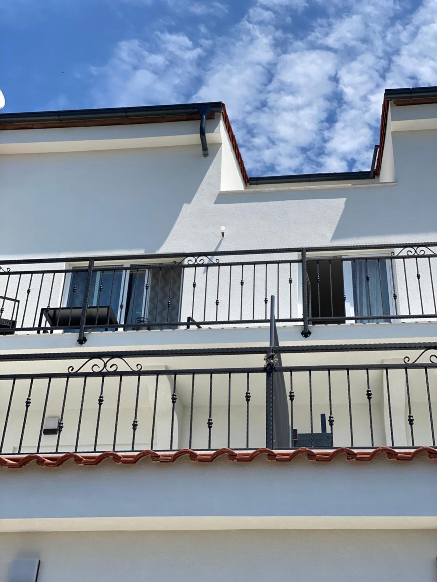 D&M Apartments Palit Eksteriør bilde